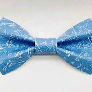 Airplanes Clip on Bow Tie