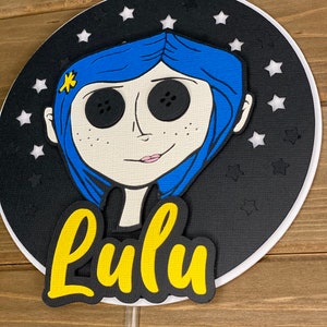 Coraline Birthday Cake Topper: Personalized Party Decor Bild 6