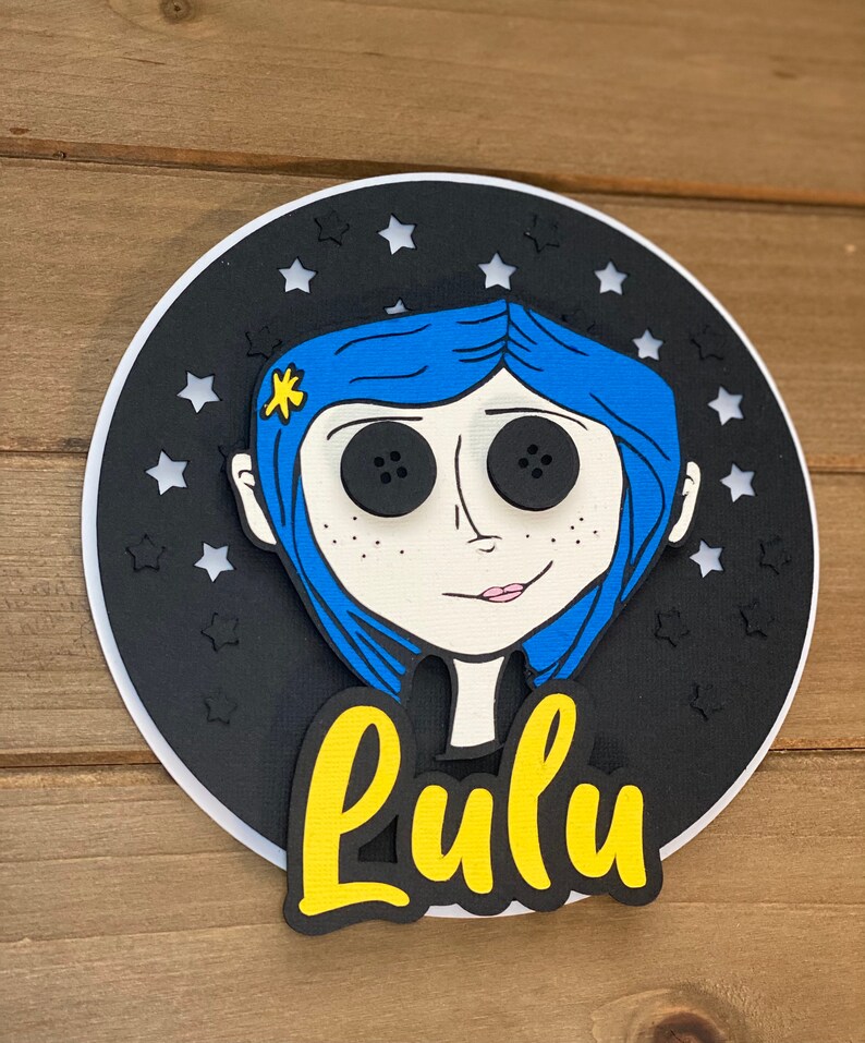 Coraline Birthday Cake Topper: Personalized Party Decor Bild 7