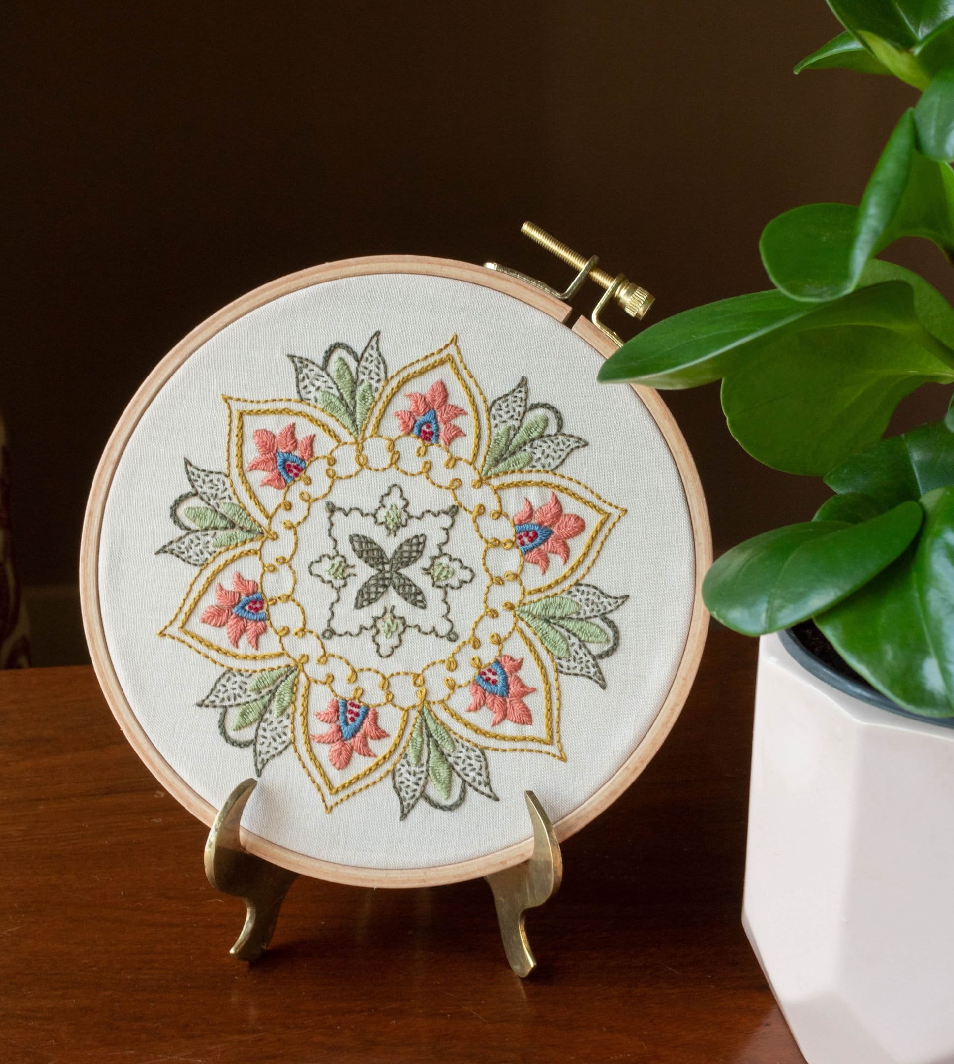 Thessaly Floral Embroidery Kit: Easy Craft with Stamped Fabric