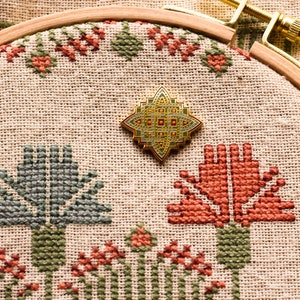 Enamel pin needleminder Knotwork by Avlea Folk Embroidery embroidery cross stitch notion tool image 3