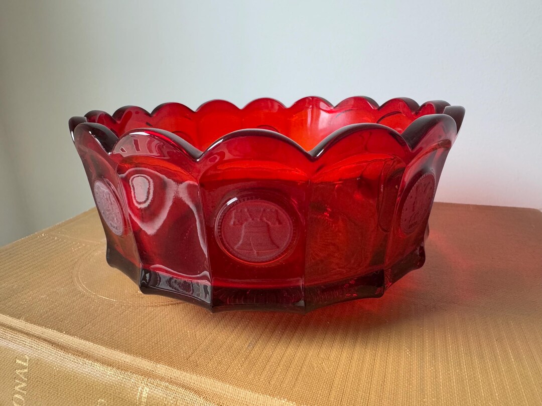 vintage-ruby-red-glass-bowl-with-scalloped-edge-and-liberty-bell-design