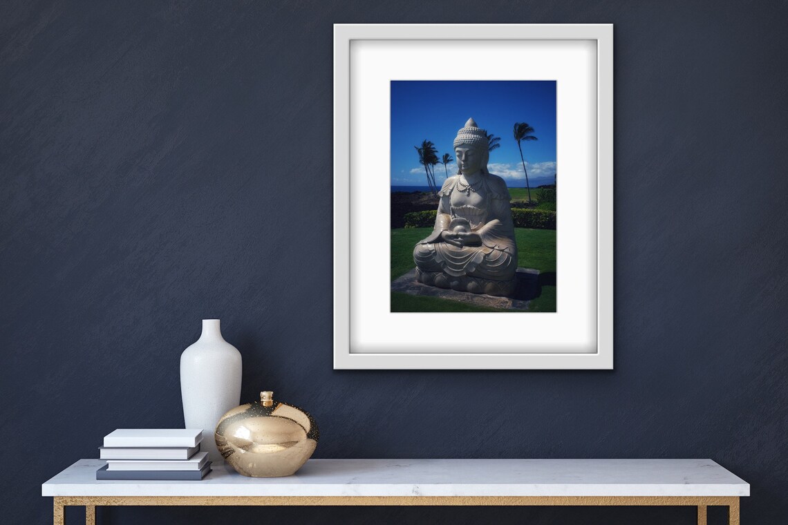 Buddha Dream Buddhist Statue Sculpture Big Island Hawaii Hotel Décor