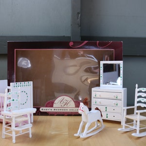 American Heirloom Miniature Furniture Collection - Rescue Me Vintage SE - Baby&#39;s Bedroom - Doll House - Full Set
