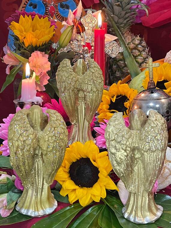 Santa Muerte Dorada Hear No, Speak No, See No Evil Statue Set +