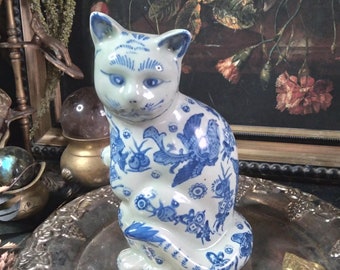 RARE Antique Blue and White Cat Figurine / Chinoiserie Decor