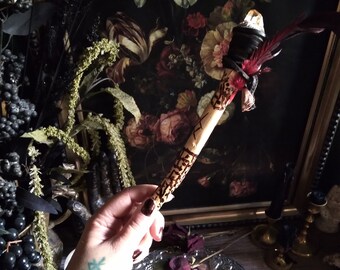 Apple Wood Wand / Love Fertility & Abundance Wand / Handmade Imerial Gold Quartz Crystal Point Wand / Witchcraft Supplies  / Witchy Decor