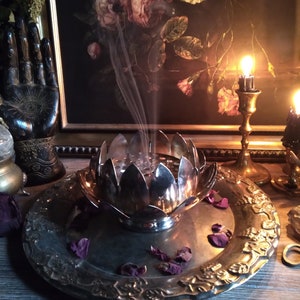 Vintage Silver Lotus Cauldron  / Triple Goddess Offering Dish / Incense Burner / Altar Decor / Silver Candle Dish / Witchy Decor