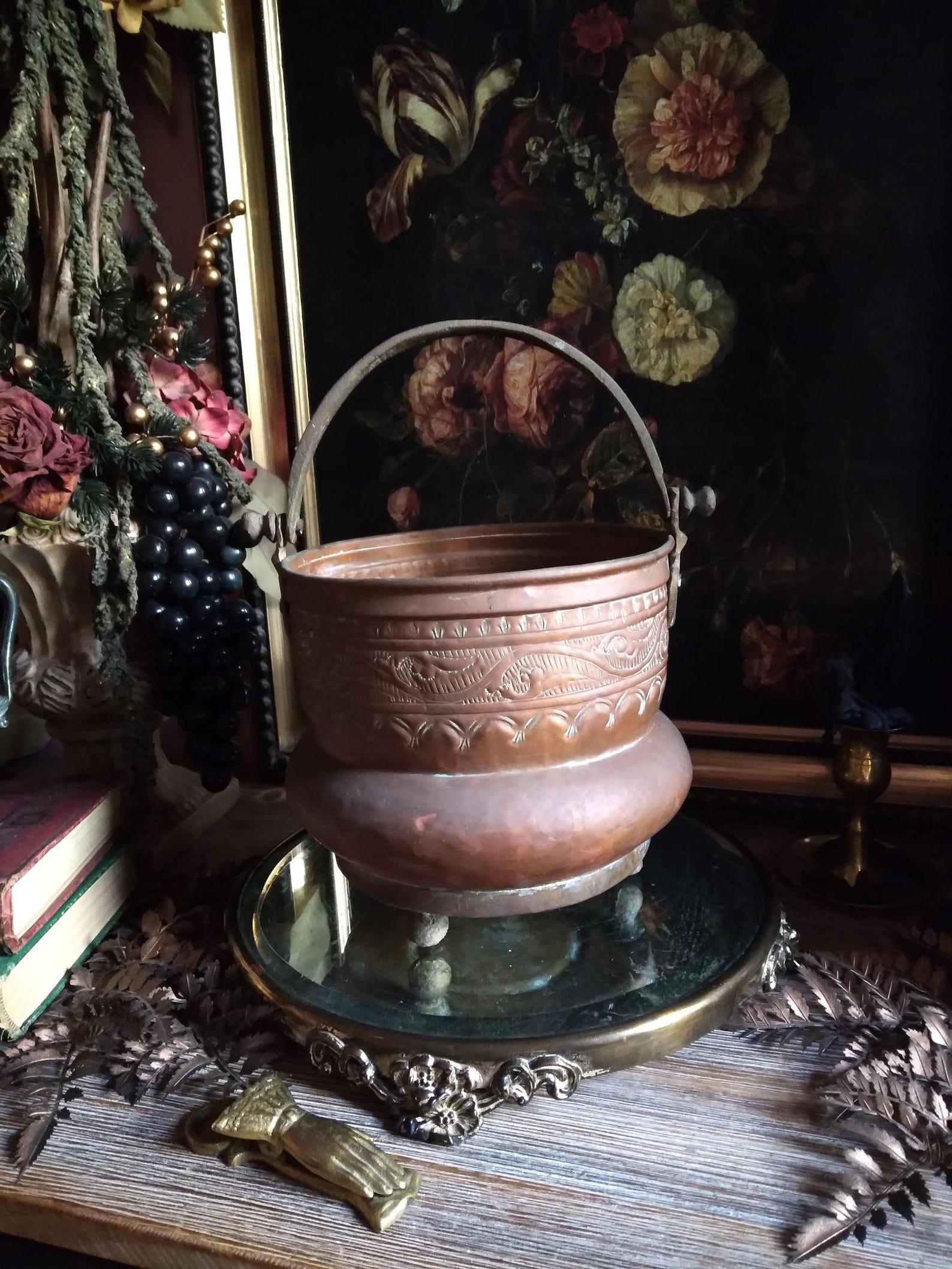 Large Antique Ornate Hammered Copper Cauldron / Vintage Triple Foot ...