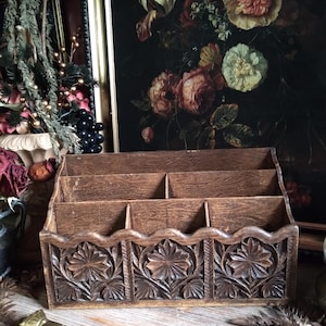 Ornate Vintage Faux Wood Letter Holder / Floral Wood Mail Organizer / Bill Organizer / Art & Craft Organization / Cottage Witchy Decor