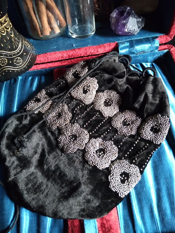 Stunning Antique Black Velvet Silk Pouch / Tarot … - image 2