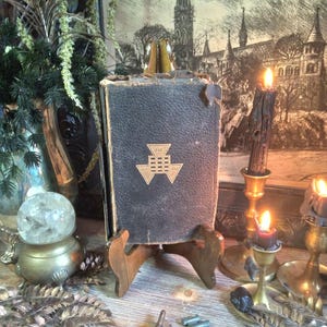 Vintage 1940s Knights Templar Bible Freemason Masonic Order Books Masonic Temple Occult Decor / Mason Christian Bible / Gothic Witchy Decor