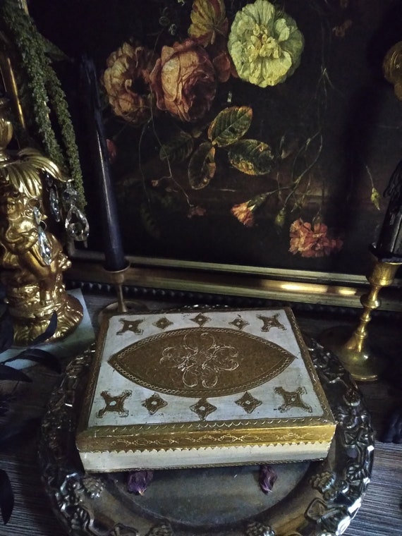 Vintage Gold Baroque Jewelry Box / Italian Golden… - image 1