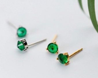 Small Emerald Green Studs Earrings-Solid Silver Stud earrings-Gold Silver Earrings-925 Sterling-Tiny Dainty Miniature- Round Gold Silver