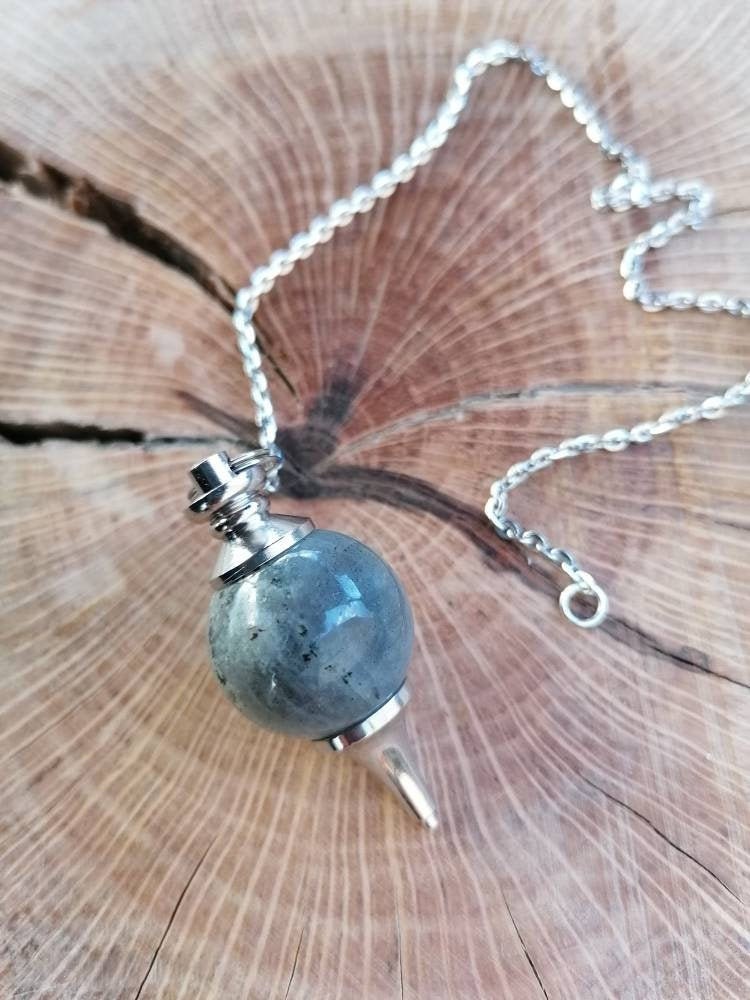 Pendule Boule avec Labradorite Grise