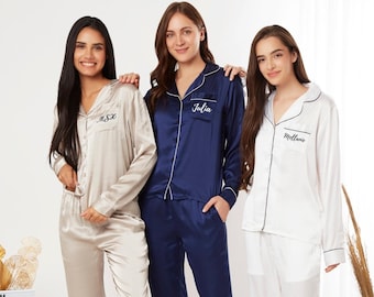Seidiger Pyjama - Personalisierte Geschenke für Mama - Pyjama für Frauen - Schwiegermutter Geschenk - Geschenke für sie - Individueller Frauen Pyjama - Oma Geschenk