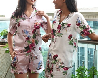 Bridesmaid PJs | Bridesmaid PJ Set | Bridesmaid Gifts | Bridesmaid pajama | Bridal Party Gift | Satin Pajamas | PJ Set | Pajama Set |Blossom