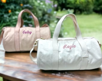 Custom Duffle Bag, Personalized Duffle Bag, Monogrammed Weekender Bag, Bridesmaid Gift, Bridal Shower Gift, Duffle Bag Women, Overnight Bag