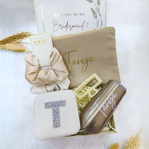 Werden Sie meine Brautjungfer Vorschlag Box Set sein, personalisierte Brautjungfer Geschenk Box Set Matrone der Ehre Trauzeugin Brautjungfer Tumbler Tumbler