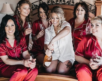 Bridesmaid PJs | Bridesmaid PJ Set | Bridesmaid Gifts | Bridesmaid pajamas | Bridal Party Gift | Satin Pajamas | PJ Set | Pajama Set | Lilah