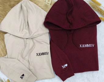 Individuell bestickter Hoodie mit römischer Ziffer, personalisierte Paare Geschenke, Jahrestagsgeschenke, Valentinstag Geschenke, Valentinstag Geschenke Paare