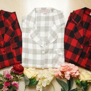 Camisas de dama de honor a cuadros grises, franela para dama de honor, franelas para dama de honor, camisas estilo boyfriend a cuadros grises, camisa de dormir, pijamas para damas de honor imagen 6