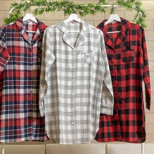 Camisas de dama de honor a cuadros grises, franela para dama de honor, franelas para dama de honor, camisas estilo boyfriend a cuadros grises, camisa de dormir, pijamas para damas de honor imagen 3