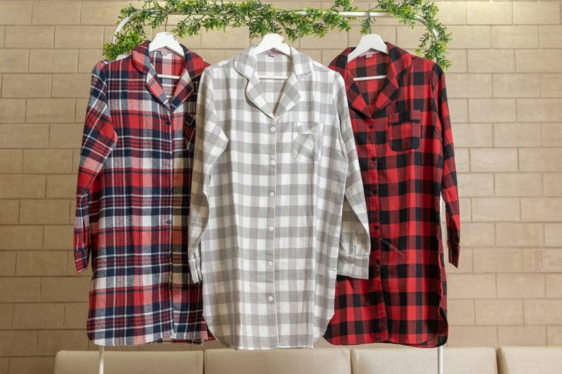 Camisas de dama de honor a cuadros grises, franela para dama de honor, franelas para dama de honor, camisas estilo boyfriend a cuadros grises, camisa de dormir, pijamas para damas de honor imagen 3