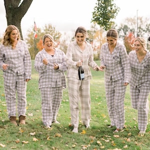Bridesmaid Pajamas | Monogrammed Pajama | Bridesmaid Gift | Bridal Party Gifts | Plaid Pajamas | Christmas Bridesmaid | Bridesmaid Flannels