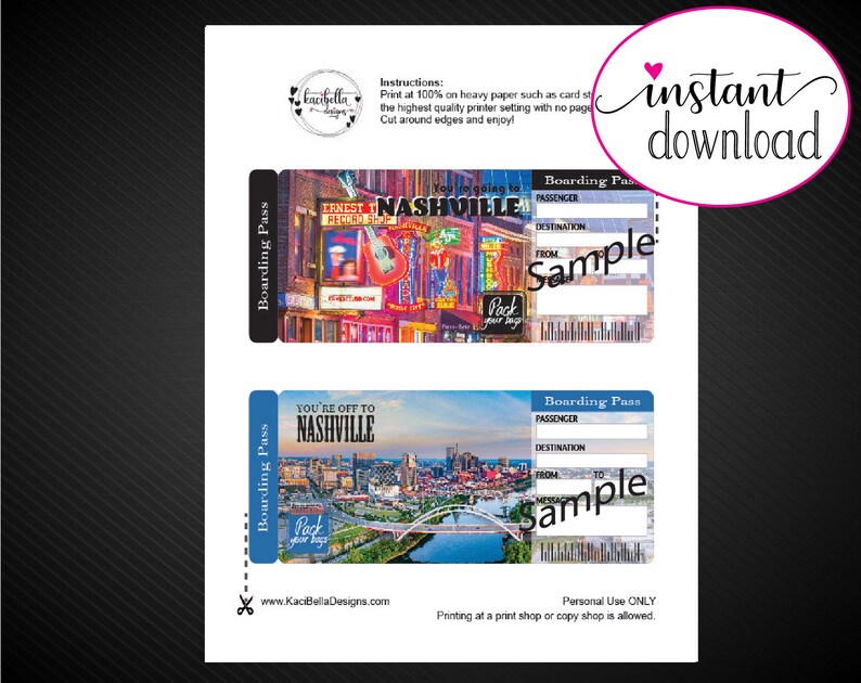 Puede incluir: Dos dise&ntilde;os de tarjetas de embarque imprimibles para un viaje a Nashville, Tennessee. El dise&ntilde;o superior presenta una foto de una escena callejera con letreros de ne&oacute;n y el texto "You're going to Nashville". El dise&ntilde;o inferior presenta una foto del horizonte de Nashville con el texto "You're off to Nashville". Ambos dise&ntilde;os incluyen el texto "Boarding Pass" y tienen espacios en blanco para el pasajero, el destino, el origen y el destino.