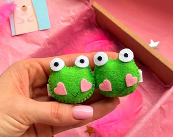 カエルのヘアクリップ 2個セット ヘアクリップ ミニブリングス カエル
