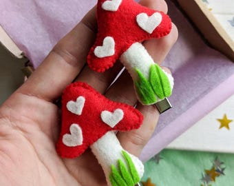 Mushroom hair clips, Bright fall barrettes, Funny amanita hair clips, Red mushroom hair pin, Baby fly agaric hair band, Autumn photo prop