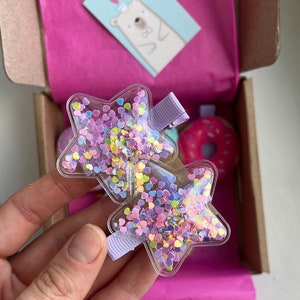 Lot de 2 pinces à cheveux étoiles, jolies pinces à cheveux pour tout-petits, pinces à cheveux faites main, pince à cheveux kawaii, accessoire pour cheveux drôle, pinces à cheveux étoiles de Noël