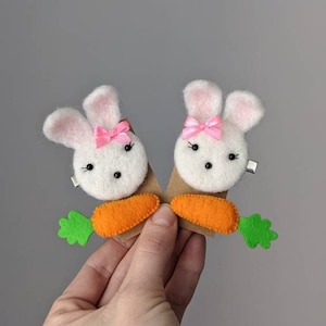 Easter hair clips, Easter bunny and carrot hair clip, Funny hair clips, Cute toddler hair clips, Felt bunny hair clip, Spring hair clips