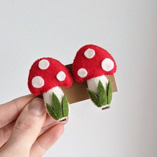 Mushroom hair clips set of 2, Bright fall hair ties, Funny amanita hair clips, Cute toddler hair scrunchies, Baby fly agaric hair elastics