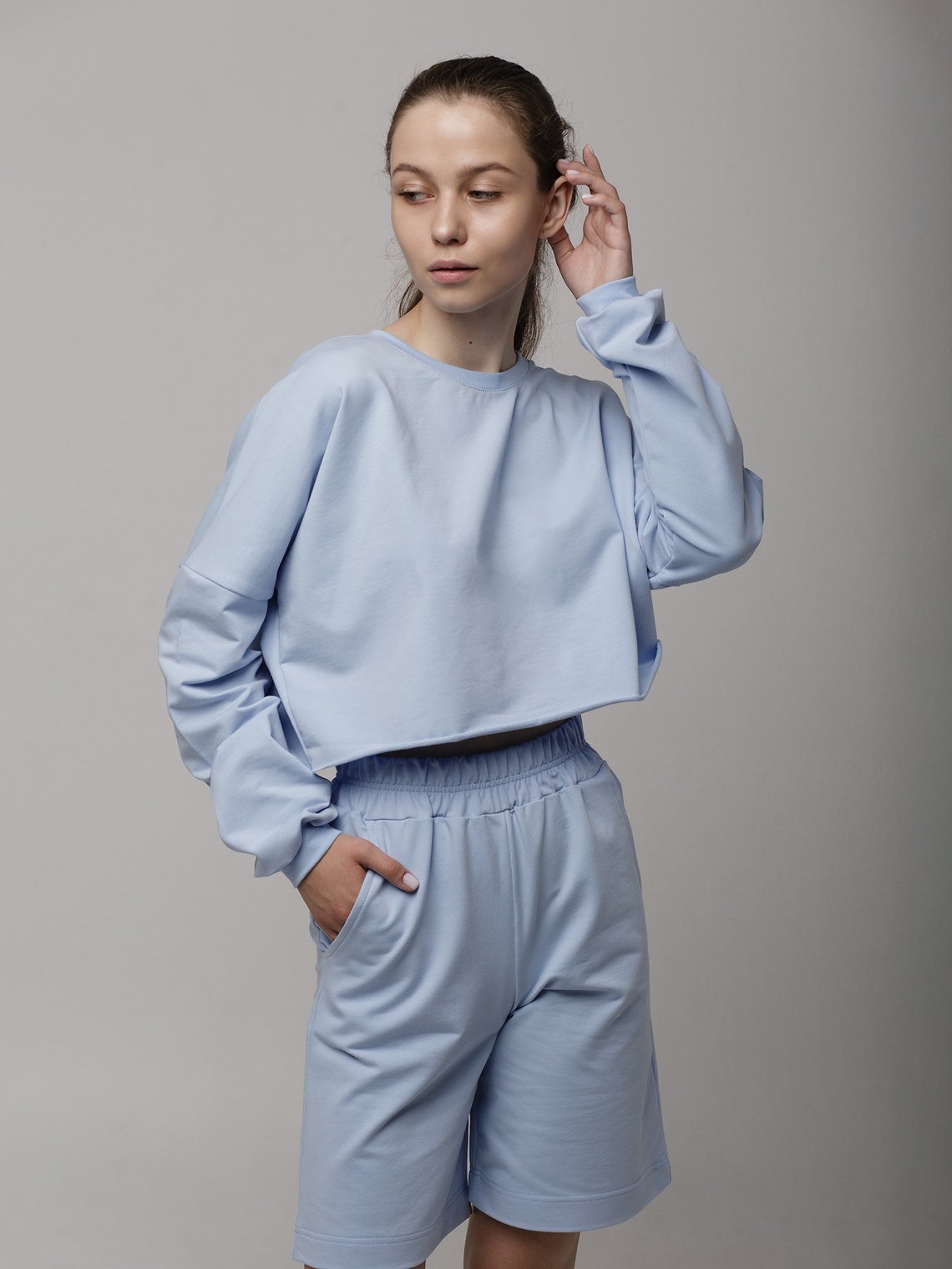 matching sweatsuit cropped