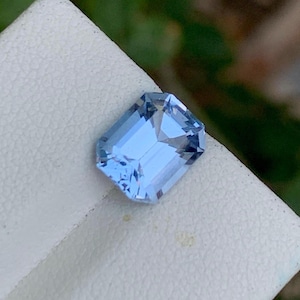 Blue Aquamarine Gemstone, 2.50 Carats Natural Santamaria Color Aquamarine Loose Stone For Jewellery & Ring