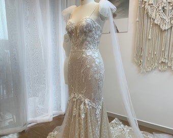 Stunning Shoulder Watteau, Mermaid All over lace, Sparkle Wedding Dress.