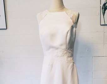 Simple Wedding Dress SALE, SIZE 14 US. Ready to ship Wedding Dress.