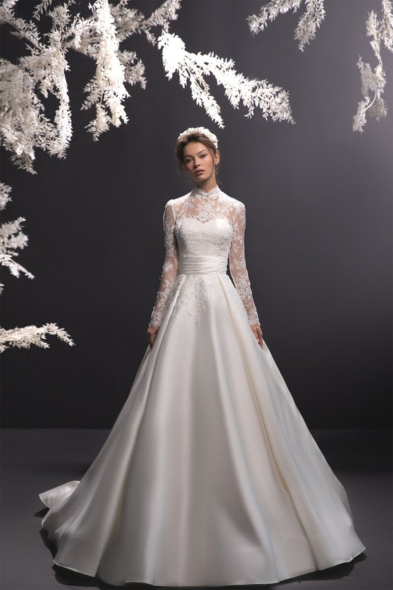 Cap Sleeve High Neckline Ballgown Wedding Dress With Lace Bodice And Full  Skirt