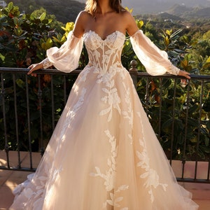 Stunning Off the shoulder wedding dress, Sexy bustier wedding dress, Ball gown wedding dress, Modern wedding dress, detachable sleeves dress