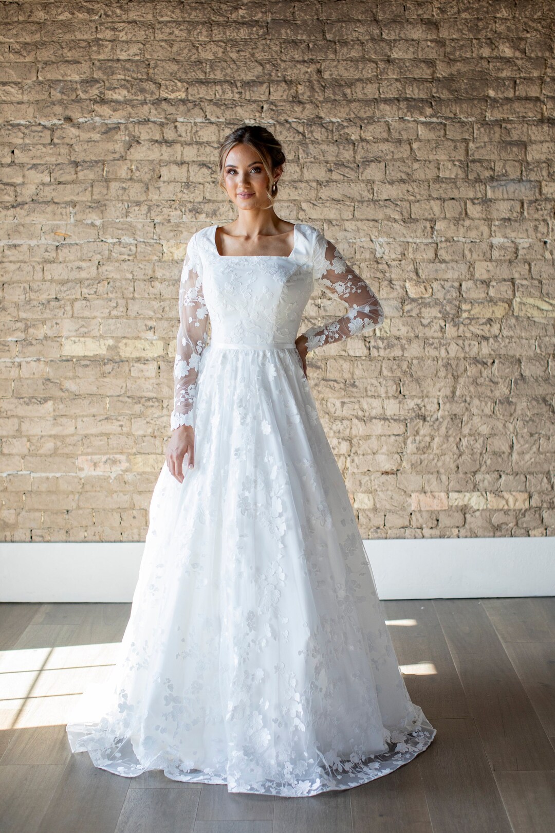 Long Sleeve Wedding Dress For Church Wedding Modest