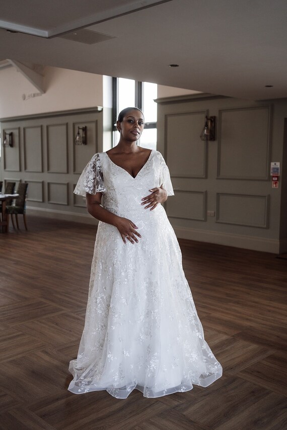 Size 30 wedding dress with sleeves cheap