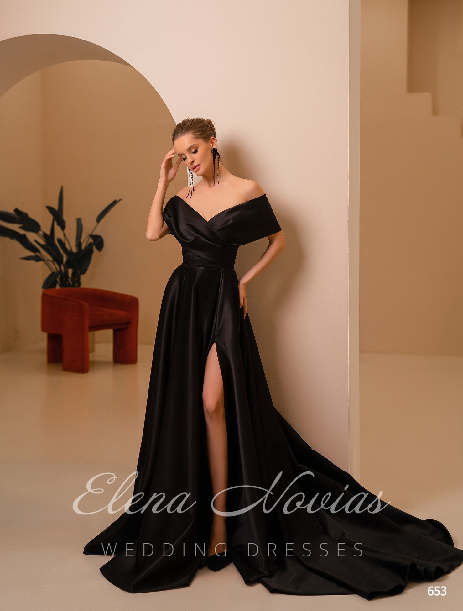 Ujoh Separate Slit Dress (BLACK) | jarussi.com.br