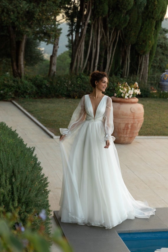 flowy sleeve wedding dress