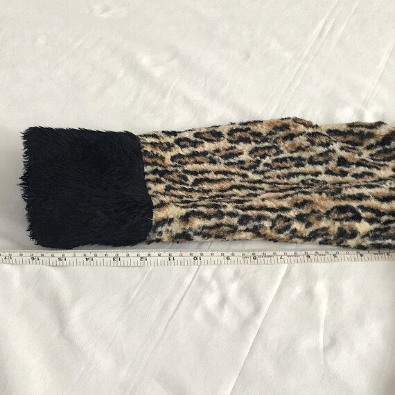 Vintage 2000’s leopard print faux fur jacket