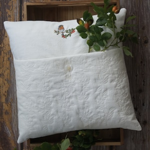 Embroidery file Trapunto with rose hips and buttonhole