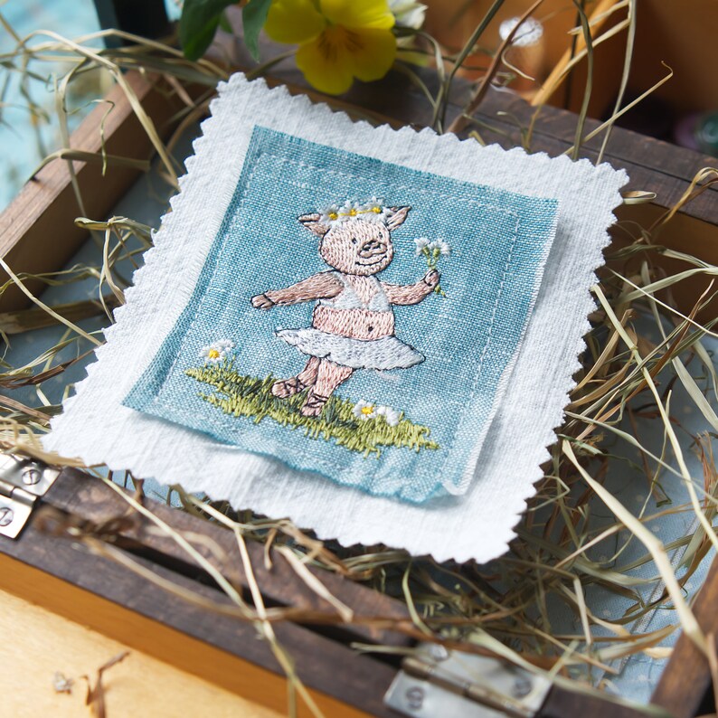 Embroidery file piggy ballerina image 4