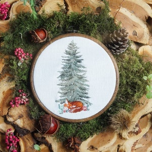 Embroidery file fir tree with fox