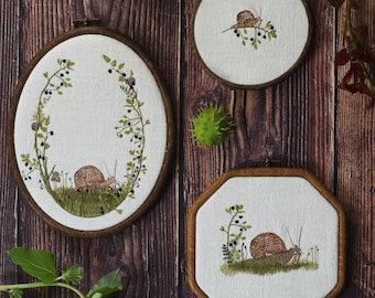 Embroidery file set snail in blueberry frame